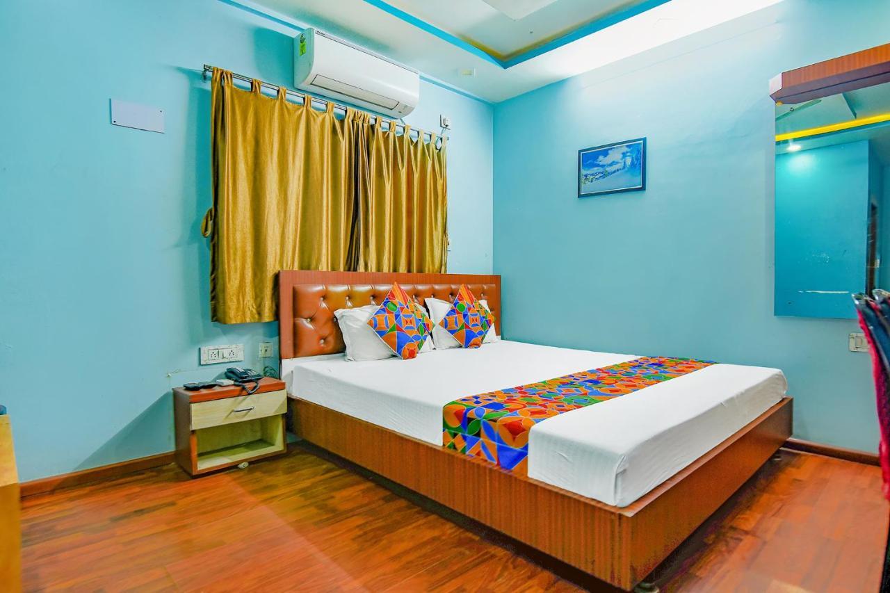 โอโย 15738 โฮเต็ล เอจี สตาร์ Hotel Gauripur  ภายนอก รูปภาพ
