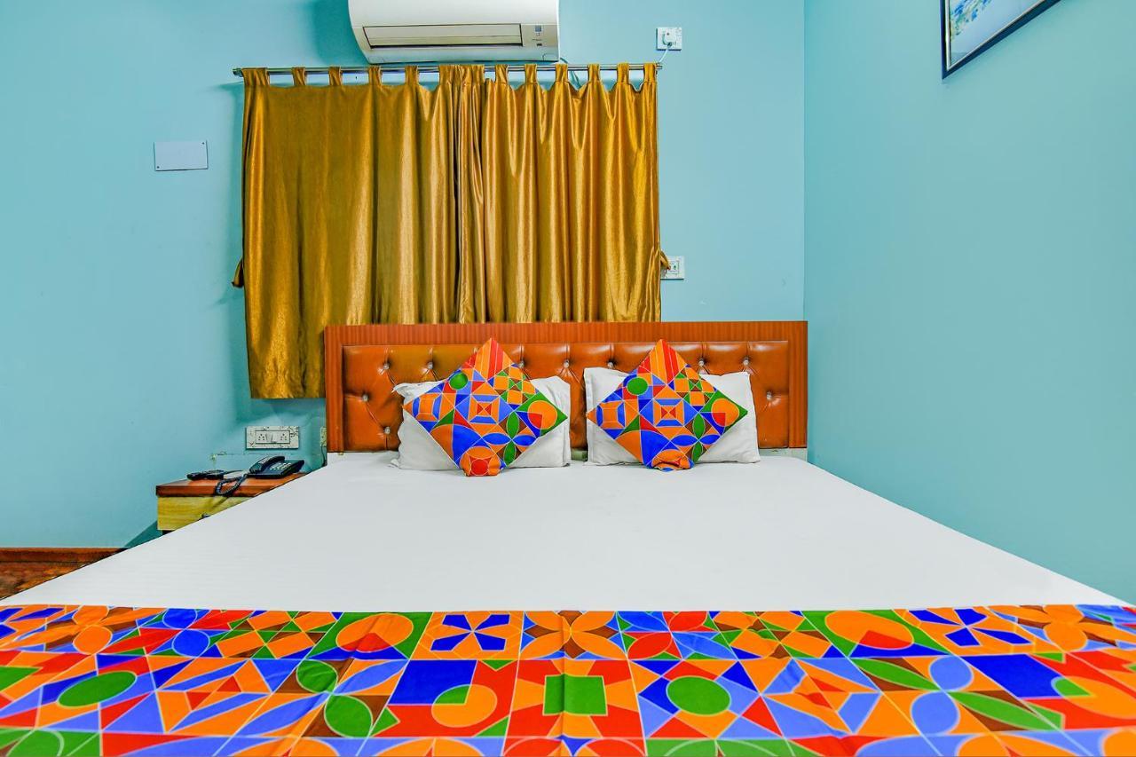 โอโย 15738 โฮเต็ล เอจี สตาร์ Hotel Gauripur  ภายนอก รูปภาพ
