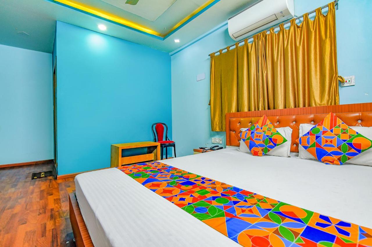 โอโย 15738 โฮเต็ล เอจี สตาร์ Hotel Gauripur  ภายนอก รูปภาพ