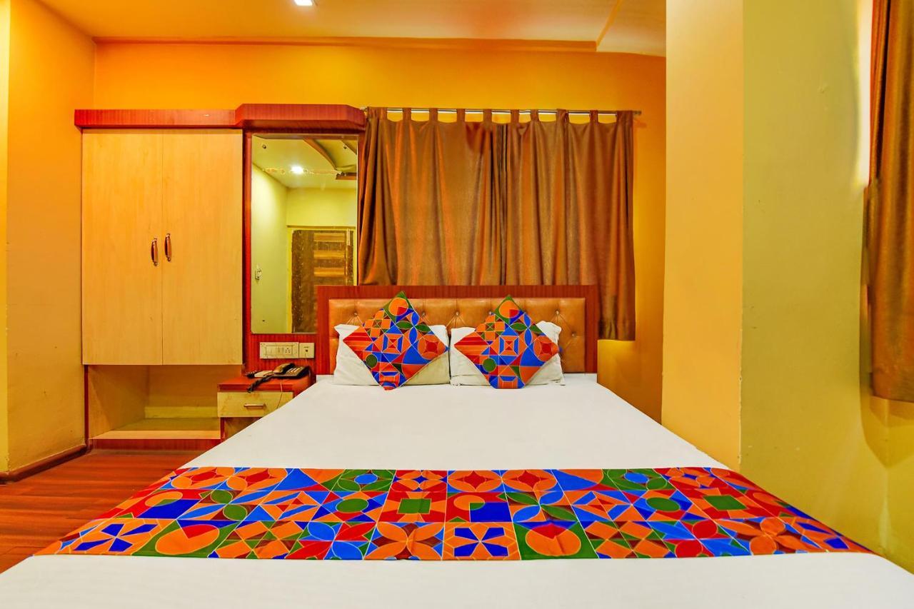 โอโย 15738 โฮเต็ล เอจี สตาร์ Hotel Gauripur  ภายนอก รูปภาพ